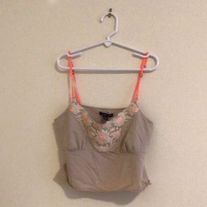 It can be adjusted a lot so I’d say I could fit a size xsmall through a medium